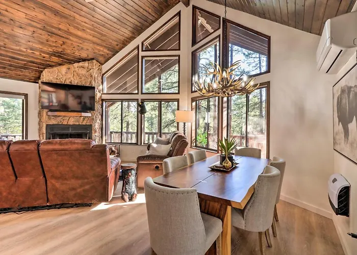 Holiday home Wraparound Deck & Poker Room: In *