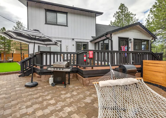 Holiday home Wraparound Deck & Poker Room: In Munds Park